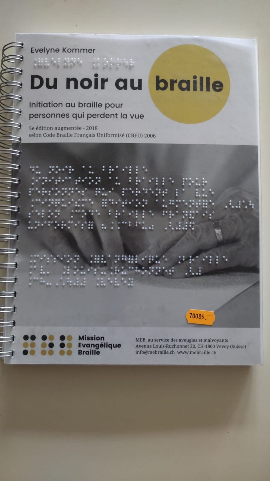Couverture de Du noir au braille de Evelyne Kommer (livre braille).